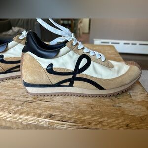 Gorgeous Designer  Women’s Sneakers Loewe ?